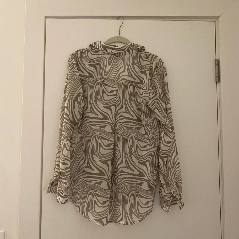 Button down blouse - Picture 4 of 4